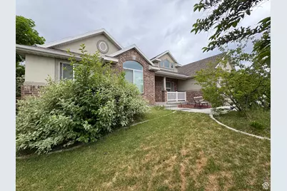 5633 W Coral Mount Ln, West Valley, UT 84118 - Photo 2