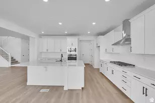 1112 S 3170 E, Spanish Fork, UT 84660 - Photo 2