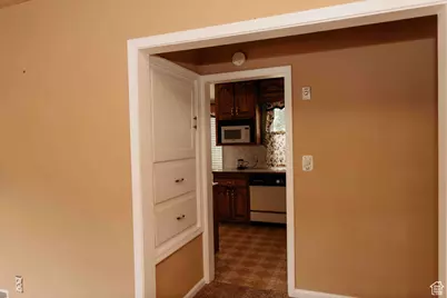 149 S Country Club Dr, South Ogden, UT 84405 - Photo 26