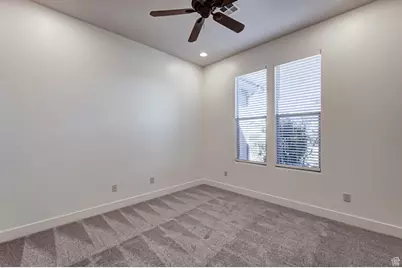 761 W North Links Dr, Washington, UT 84780 - Photo 8