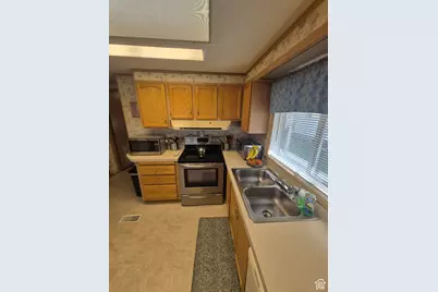 3800 S 1900 W #133, Roy, UT 84067 - Photo 10