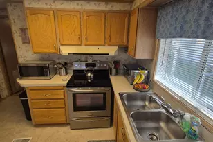 3800 S 1900 W, Roy, UT 84067 - Photo 10