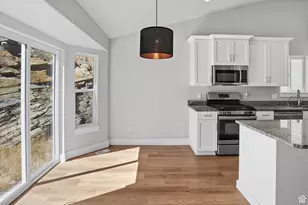 7089 Golden Ridge Ct N, Eagle Mountain, UT 84005 - Photo 10