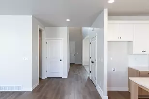 2929 E Serdar Ln, Eagle Mountain, UT 84005 - Photo 14