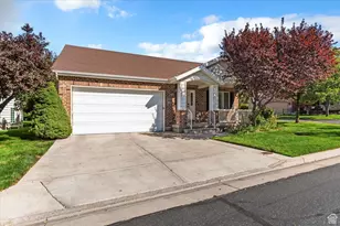 951 Centerville Commons Way, Centerville, UT 84014 - Photo 2