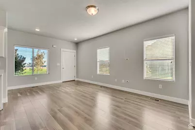 3846 E Cunninghill Dr N, Eagle Mountain, UT 84005 - Photo 12