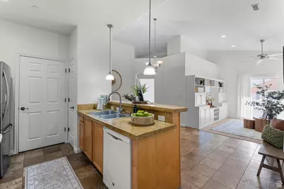 1145 S Meadow Fork Rd #4, Provo, UT 84606 - Photo 4