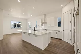 272 E Polaris Dr, Saratoga Springs, UT 84045 - Photo 8