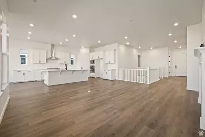 272 E Polaris Dr #111, Saratoga Springs, UT 84045 - Photo 2