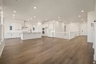 272 E Polaris Dr, Saratoga Springs, UT 84045 - Photo 2