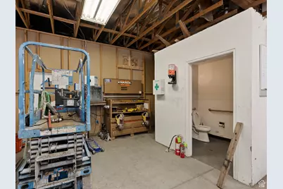 8680 S Monroe W, Sandy, UT 84070 - Photo 38