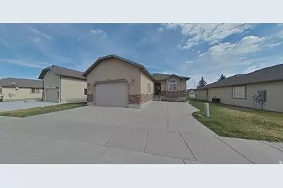 2034 S Cottage Ln, Garden City, UT 84028 - Photo 2