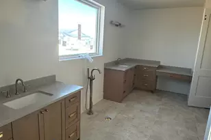 161 W 250 S, Mapleton, UT 84664 - Photo 10