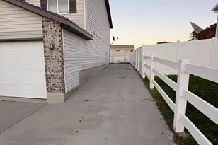 3765 S Stable Bay Dr, Magna, UT 84044 - Photo 32