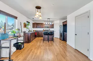 93 E Park Dr, Elk Ridge, UT 84651 - Photo 4