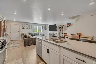 8710 W Cordero Dr, Magna, UT 84044 - Photo 6