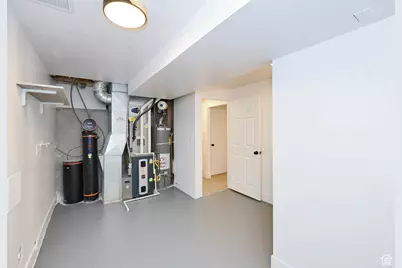 2841 S Clearbrook Dr W, West Valley, UT 84119 - Photo 20