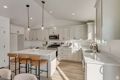 3714 N Daffodil Dr #420, Eagle Mountain, UT 84005 - Photo 8