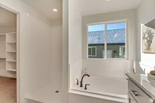 3714 N Daffodil Dr, Eagle Mountain, UT 84005 - Photo 16