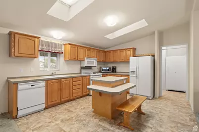 1111 N 2000 W #404, Farr West, UT 84404 - Photo 8