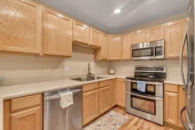 1205 E Privot Dr #102, Cottonwood Heights, UT 84121 - Photo 6