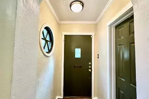 821 E 100 S, Salt Lake City, UT 84102 - Photo 4