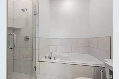 2211 N 525 W, Layton, UT 84041 - Photo 20