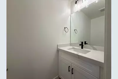 2775 S Patricia Dr W, Magna, UT 84044 - Photo 10