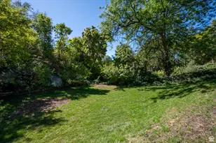 1818 E 3900 S, Holladay, UT 84124 - Photo 10