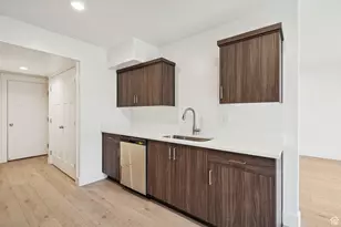 1615 N Angel St, Layton, UT 84041 - Photo 16