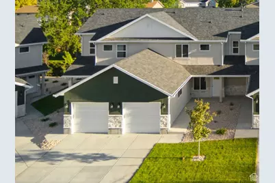 1615 N Angel St #E, Layton, UT 84041 - Photo 2
