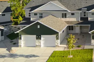 1615 N Angel St, Layton, UT 84041 - Photo 2