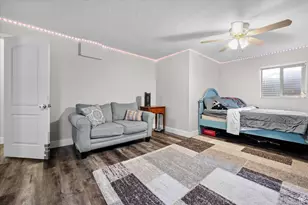 5530 S 100 W, Washington Terrace, UT 84405 - Photo 32