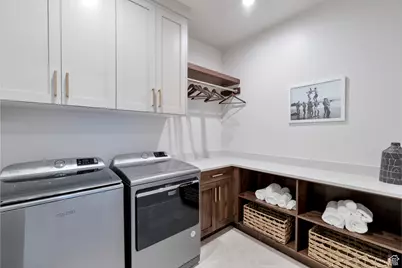 2145 N Main St, Centerville, UT 84014 - Photo 30