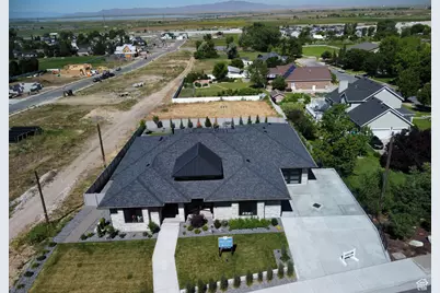 2145 N Main St, Centerville, UT 84014 - Photo 12