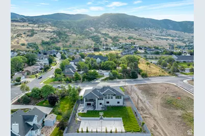 2145 N Main St, Centerville, UT 84014 - Photo 14