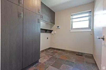 1689 E Kierstin Pl, Salt Lake City, UT 84108 - Photo 20