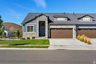 85 N Parkside Loop, Elk Ridge, UT 84651 - Photo 2