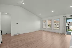 85 N Parkside Loop, Elk Ridge, UT 84651 - Photo 16