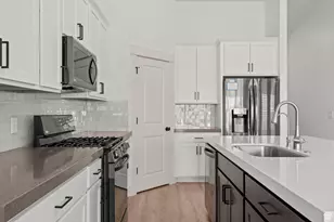 85 N Parkside Loop, Elk Ridge, UT 84651 - Photo 12