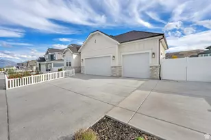 6581 W Shawnee Marie Way, Herriman, UT 84096 - Photo 4