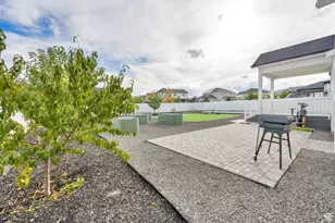 6581 W Shawnee Marie Way, Herriman, UT 84096 - Photo 10