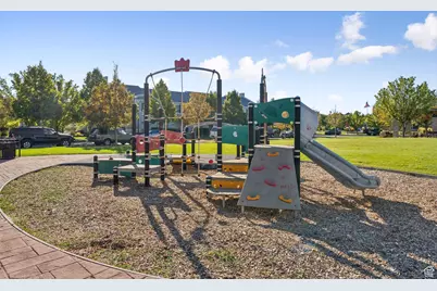 4518 W Cave Run Ln, South Jordan, UT 84095 - Photo 26