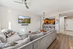 4518 W Cave Run Ln, South Jordan, UT 84095 - Photo 4