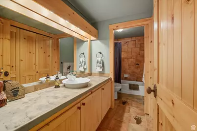 1335 E 2300 N, North Logan, UT 84341 - Photo 46