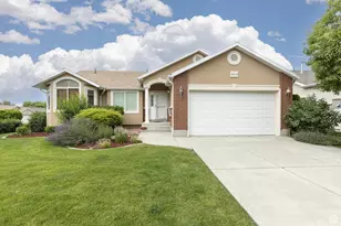 2205 N 600 E, North Ogden, UT 84414 - Photo 2