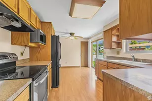 272 N Pin Oak Ln, Kaysville, UT 84037 - Photo 6