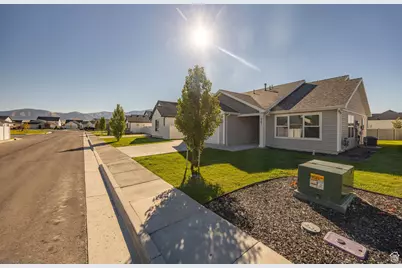 967 W 820 N, Tremonton, UT 84337 - Photo 2