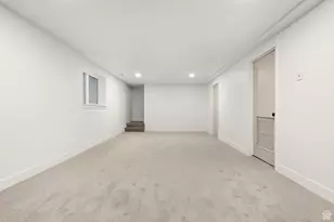 9123 S Meadow Ct, Sandy, UT 84093 - Photo 22