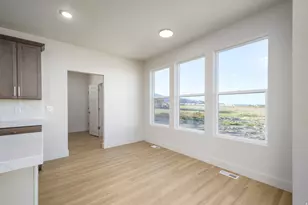 1126 W Blue Fox Dr N, Grantsville, UT 84029 - Photo 10